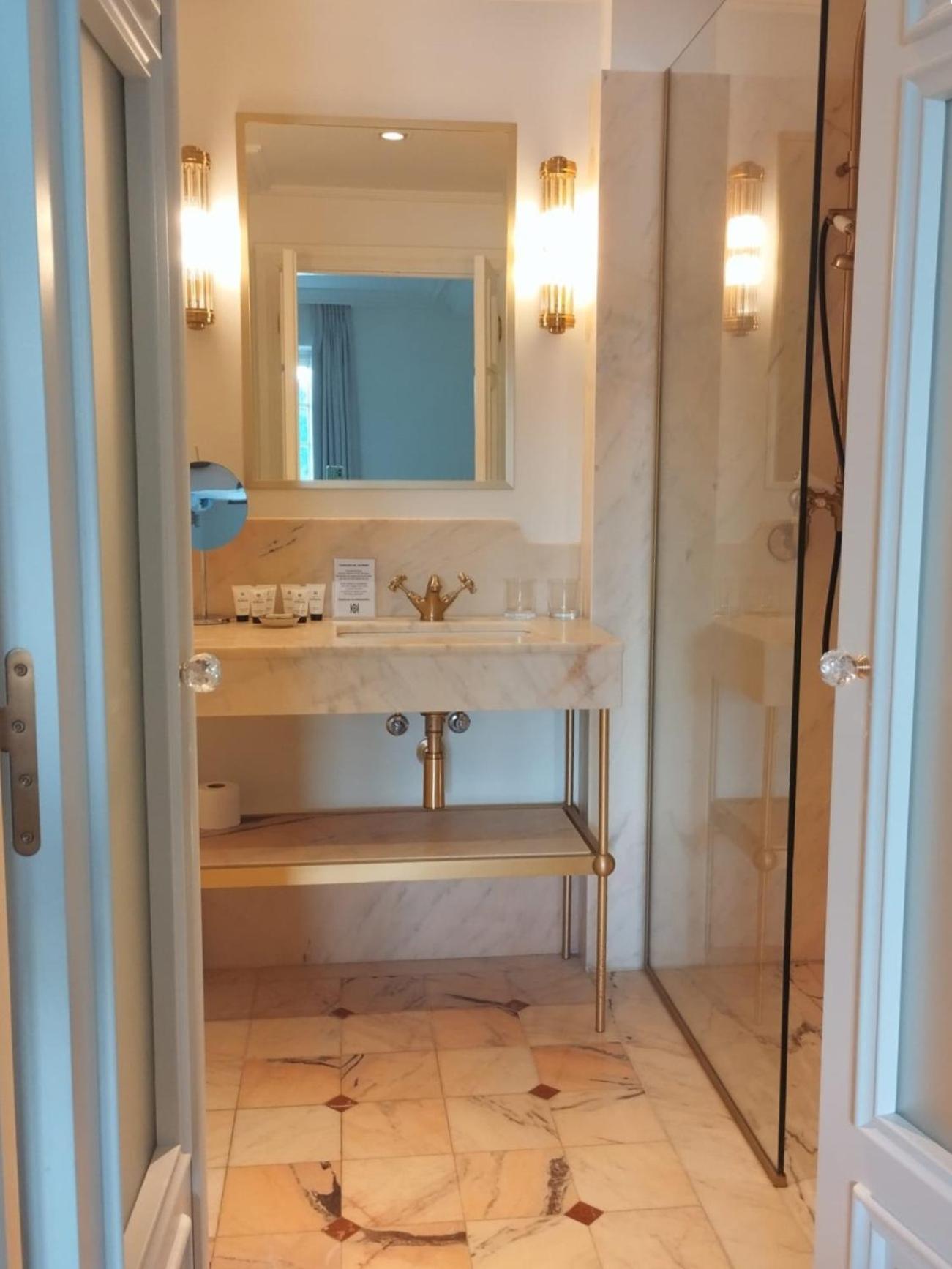 Gran Hotel Brillante San Esteban de Pravia Εξωτερικό φωτογραφία